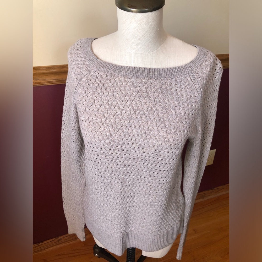 American Eagle Women’s tan zip back knit sweater medium